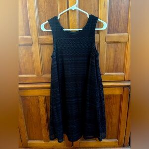 Xhilaration sort lacy black dress. Size S/P
Gently used.